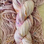 Madeja BAMBÚ teñida a mano colección SAKURA Rose by @liandohilos